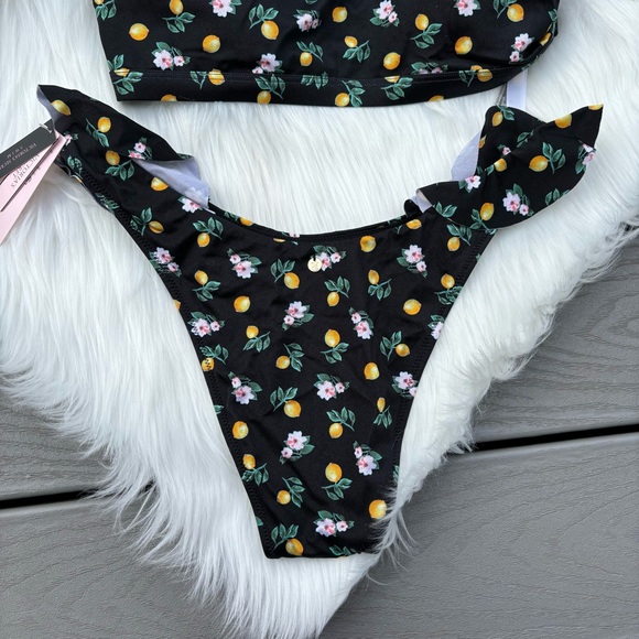Victorias Secret Lemon Pattern Bikini Set - Picture 4 of 5